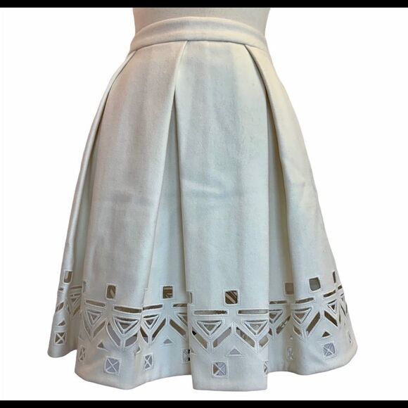Catherine Malandrino cream Bryony Lasercut Skirt - Picture 2 of 9